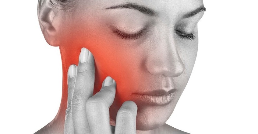Troubles temporo-mandibulaires: types et symptômes